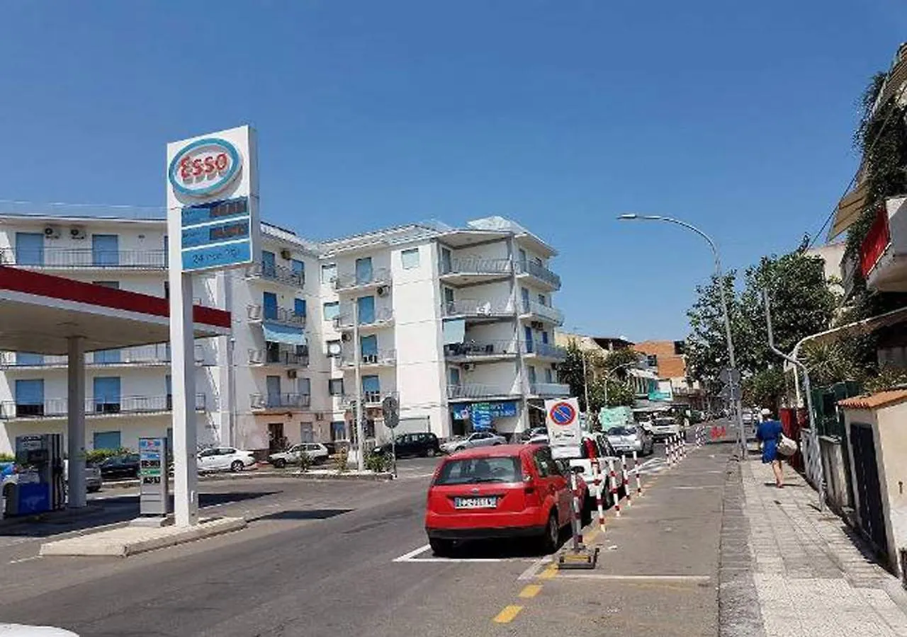 Homestay Le Decime Apartment Mascali Italy
